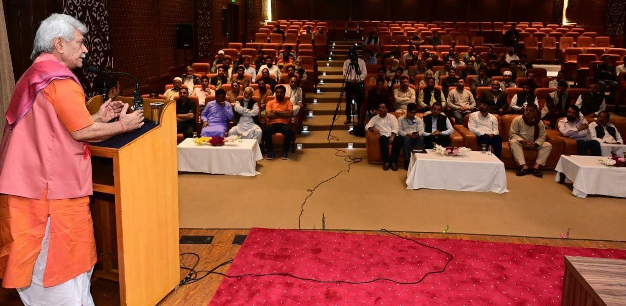 Lt Governor interacts with Civilian victims of Terrorist violence, PRIs & Civil Society Members