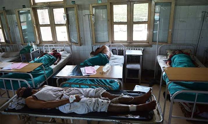 Two injured in a militant attack in Shopian, rushed to Hospital 