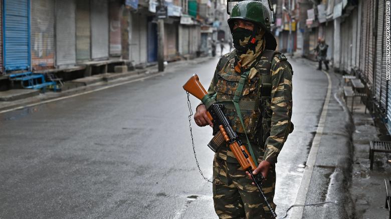80 companies in Kashmir including media groups get Internet after signing bond