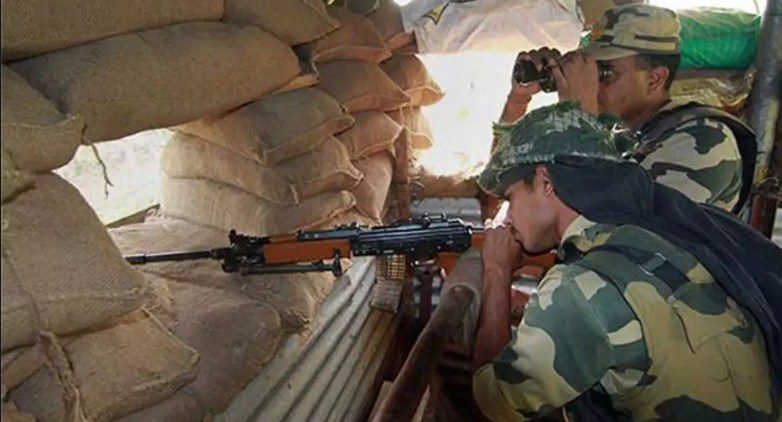 Pak intruder shot dead by BSF along IB in JK''s Samba