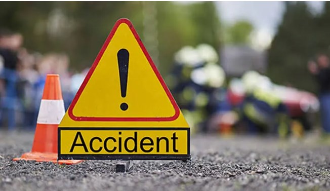 Four feared dead in road accident at Zojila Pass