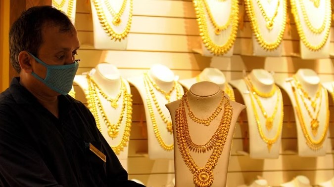 Gold Likely to touch Rs 70,000 in 2024, Say Experts