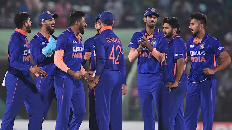 India beat Bangladesh by 227 runs in third ODI but lose three-match series 1-2