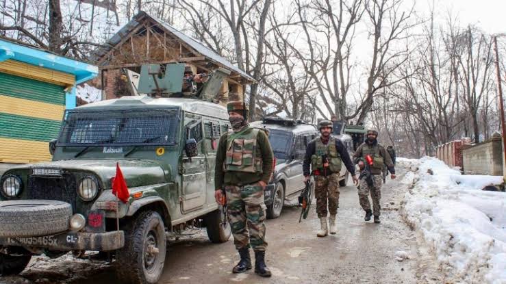 Jaish-e-Mohammad associate among 4 OGWs arrested in Kashmir 