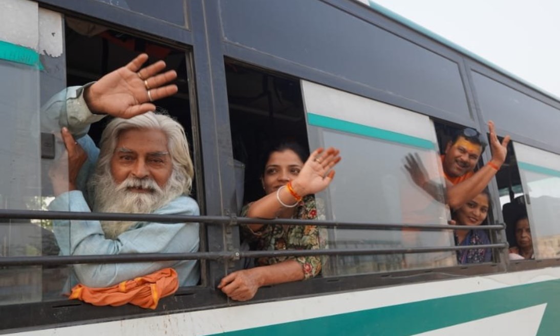 Amarnath Yatra: Third batch of over 6,600 pilgrims leaves Jammu base camp for Kashmir