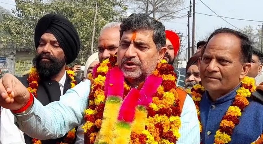 Jugal Kishore MP unveiled the Statue of Maharaja Ranbir Singh at RS Pura