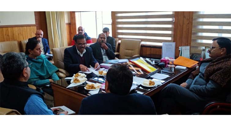 Formulate plans for year-round supply of green fodder: Javed Rana