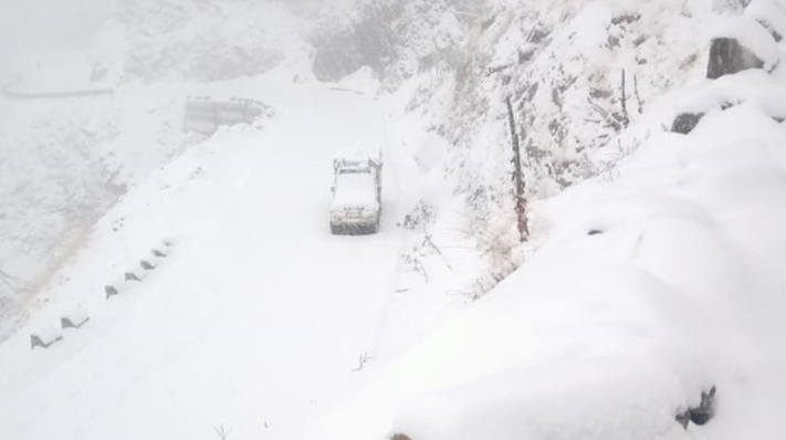 Despite rain-snow Srinagar-Jammu highway through, Mughal road closed
