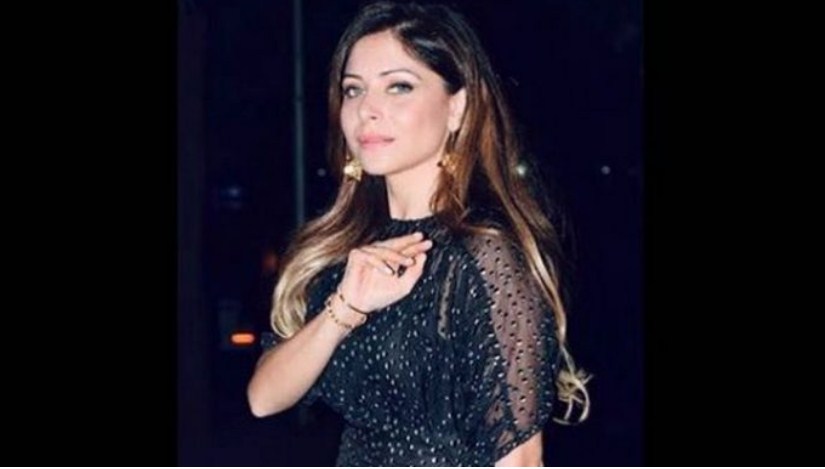 Bollywood Singer Kanika Kapoor Tests Coronavirus Positive For Fourth Time