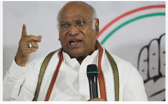 Kharge Writes To Shah, Seeks His Intervention In Ensuring Adequate Security For Bharat Jodo Yatra in J&K