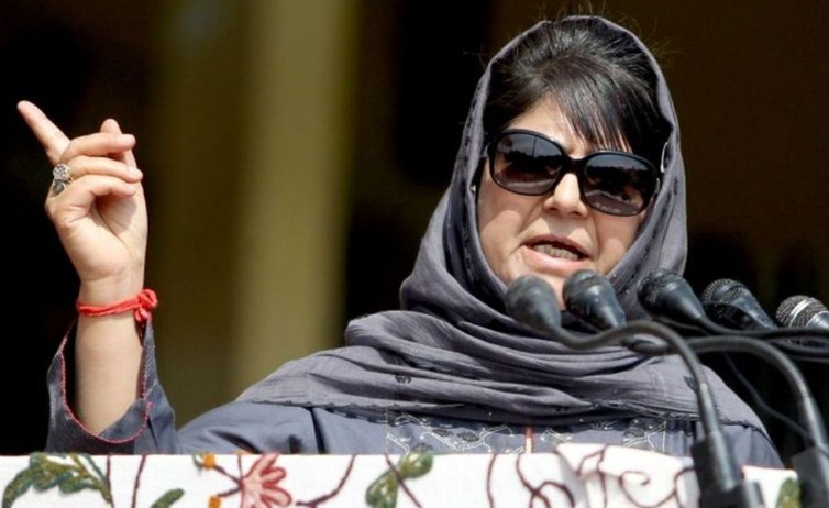 Mehbooba express shock over alleged attack on Mamata