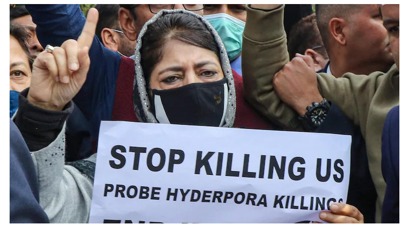 Congress protests in Jammu against hike in fuel prices