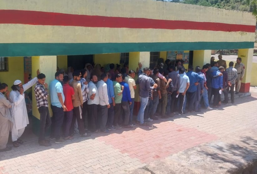 Lok Sabha Polls: Anantnag-Rajouri PC records 44.88% voter turnout till 3 PM