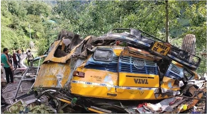 Himachal Pradesh: 16, including school children, dead as private bus falls into gorge in Kullu