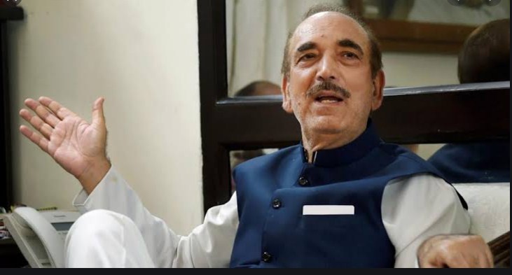 Govt sending ministers to Kashmir to mislead people: Ghulam Nabi Azad