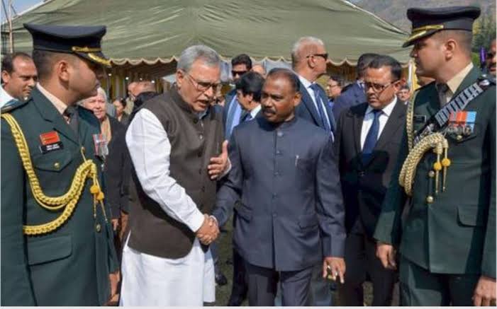 LG reviews Security, asks forces to Maintain Close Watch on Inimical Elements in Kashmir