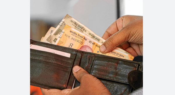 Cabinet hikes Dearness Allowance (DA) by 4% for central government employees, pensioners