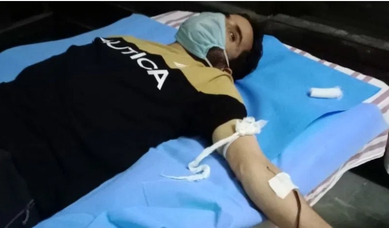 Police constable donates plasma to senior bureaucrat in Jammu and Kashmir