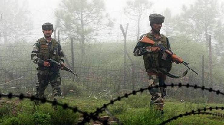 Soldier Martyred on LoC as Pakistan violates Ceasefire in Machil sector 