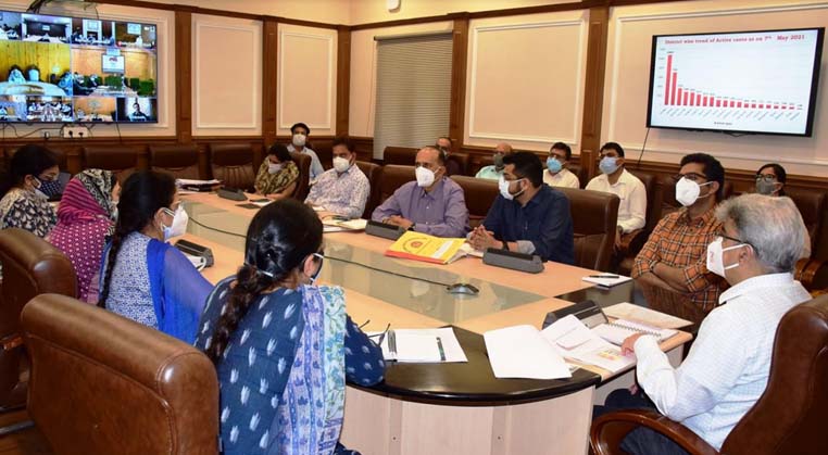 Atal Dulloo reviews implementation of Covid containment measures in J&K