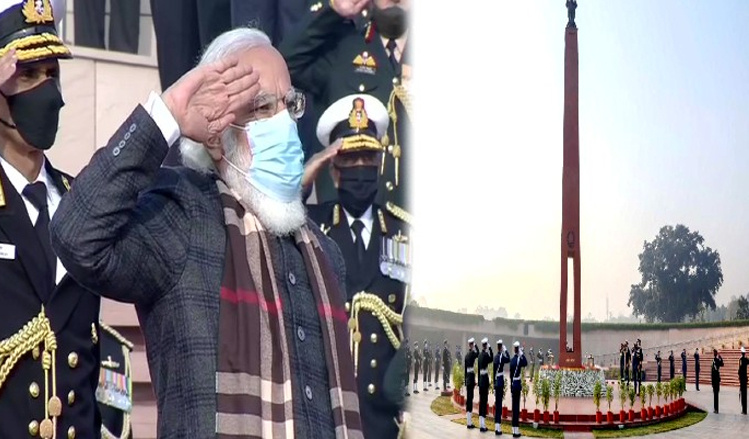 Vijay Diwas: PM Modi lights 'Swarnim Vijay Mashaal' at National War Memorial