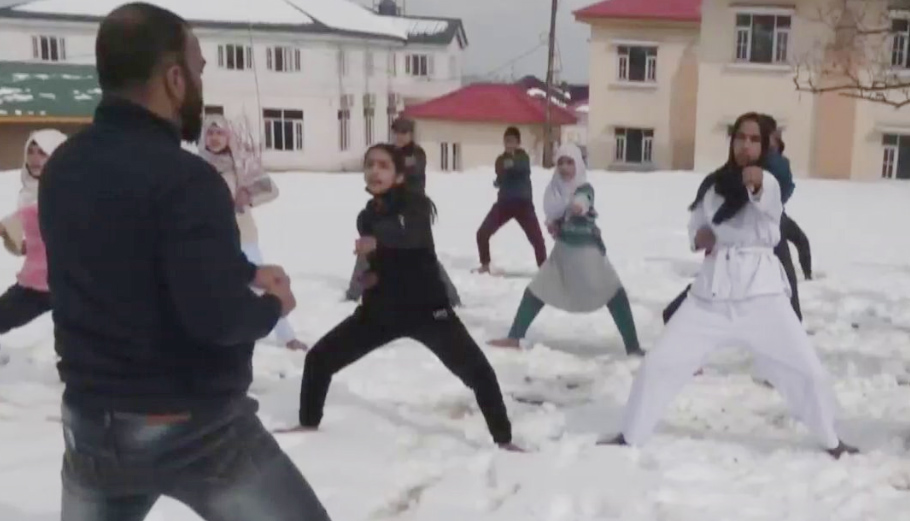 J&K: Young girls of Budgam practice Martial Arts in snow