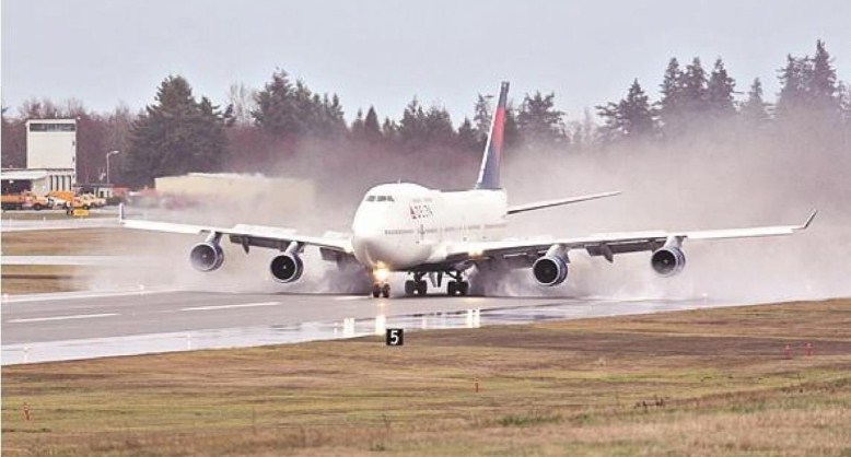  To boost tourism and trade in J&K, LG requests for regular commercial International flights for Srinagar & Jammu