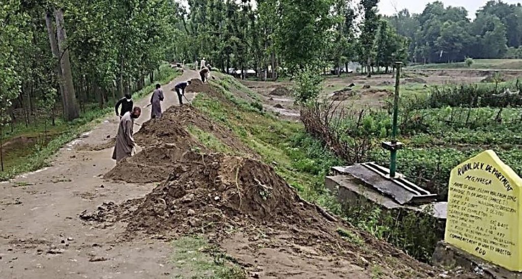 5219 MGNREGA works taken up in Kashmir post un-lock generating 773342 person-days