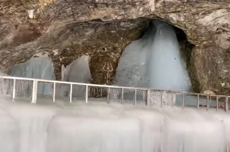 Amarnath yatra: 2.38L pilgrims registered in 20 days