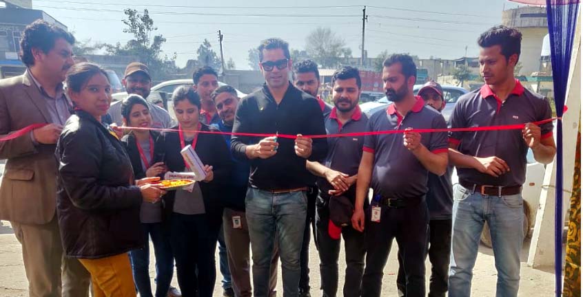 Mega Service free check up camp for cars organized at Astro Mahindra in Jammu 