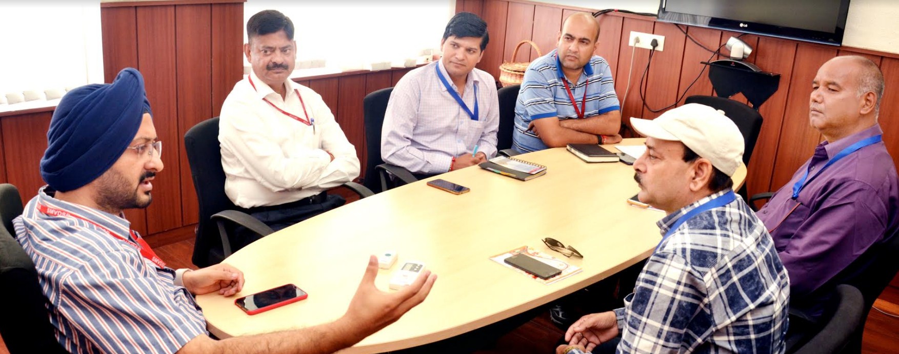 Kedarnath team visits SMVDSB for studying sanitation aspects