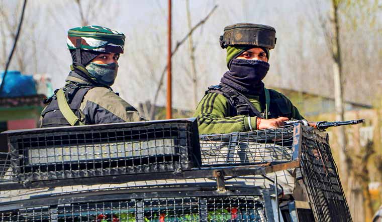 Recently joined militant held in Pampore