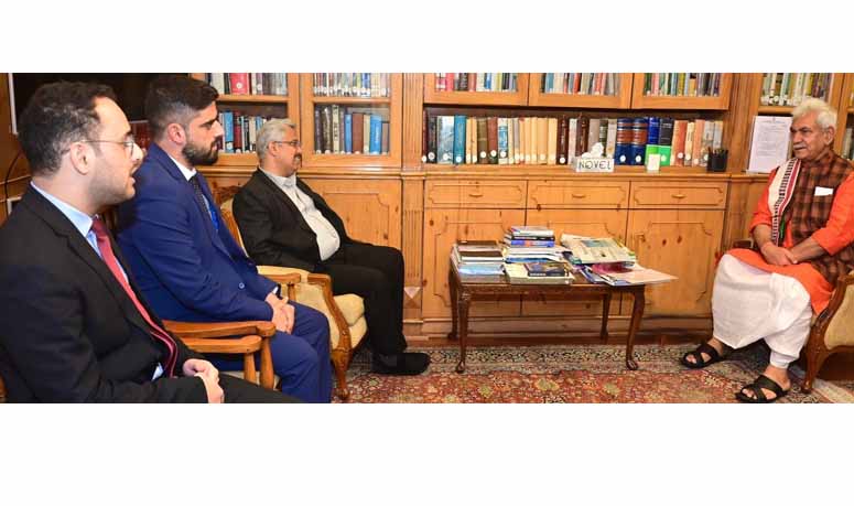 UPSC Civil Services qualifiers Call on Lieutenant Governor