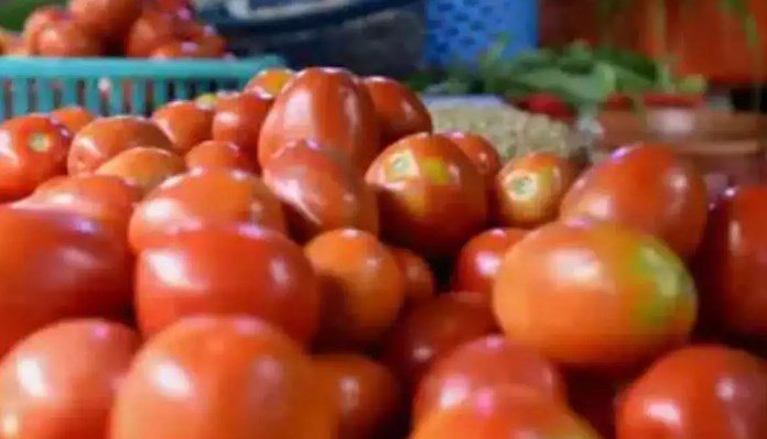 Truck carrying tomatoes worth Rs 21 lakh goes missing in Karnataka