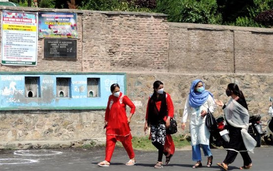 J&K Reports 330 Covid-19 Cases, Tally 9261