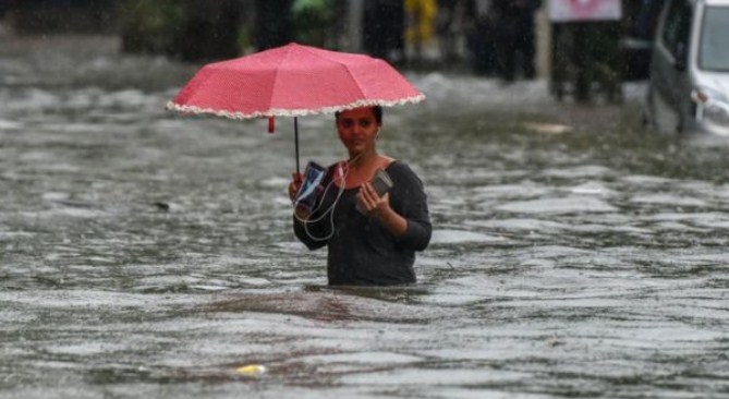 Mumbai Rains: 290 passengers rescued from stranded local trains; severe waterlogging, damage witnessed