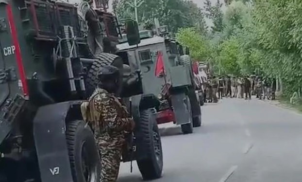 J&K: Soldier martyred in encounter between security forces, Terrorists in Kulgam