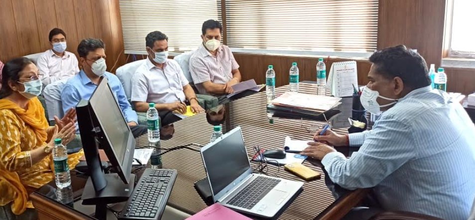 Principal Secretary Mining Department discusses various issues of mining