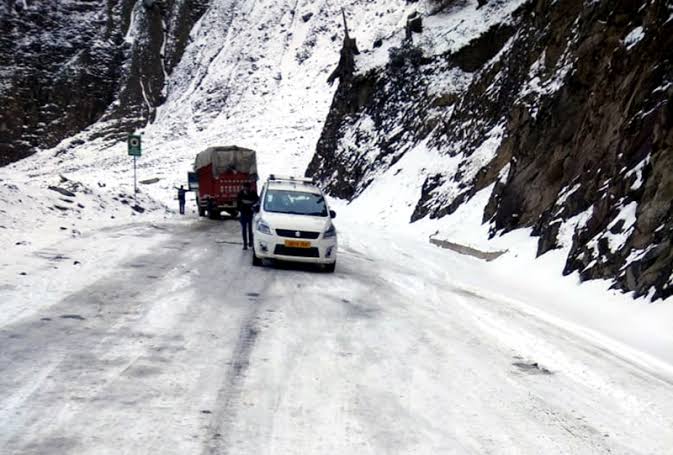 Mughal road connecting Jammu and Kashmir set to become an all weather road 