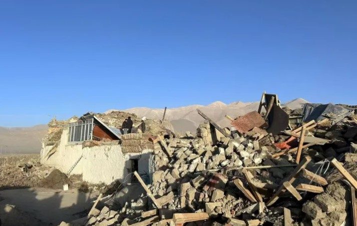 6.8-magnitude earthquake in Tibet kills at least 95, injures 130, with tremors felt in Nepal