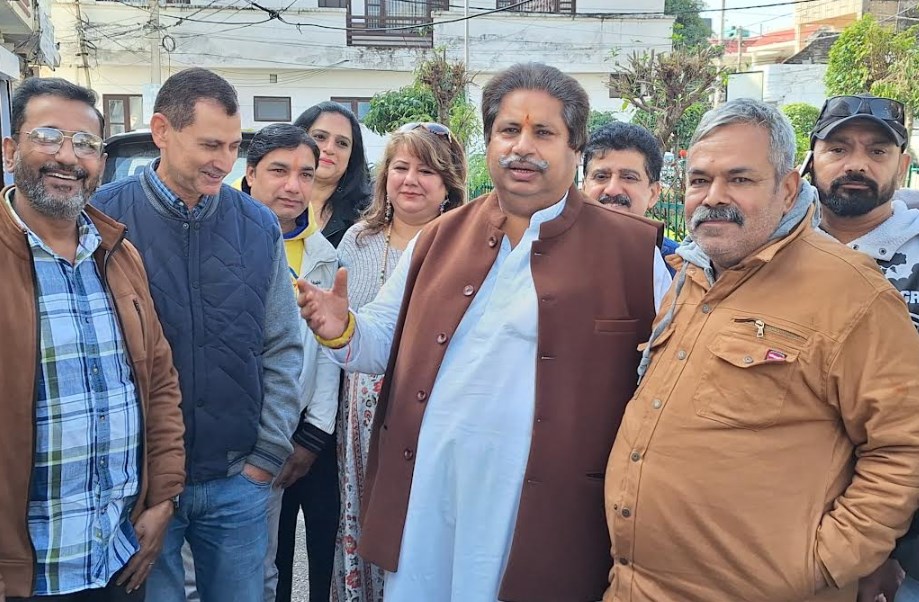 Congress won’t leave any stone unturned to protect interests of J&K people: Bhalla