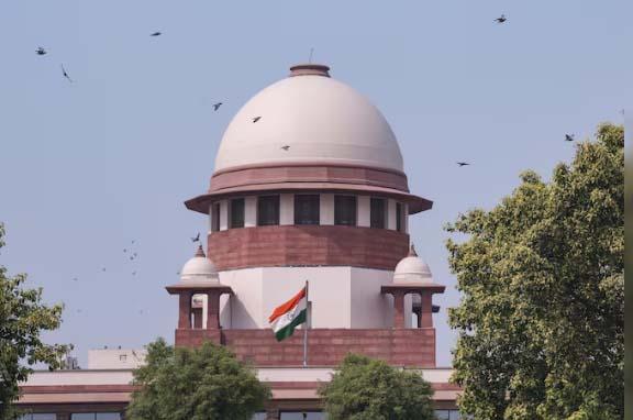 SC grants J&K more time to report on Pak nationals after flood data loss