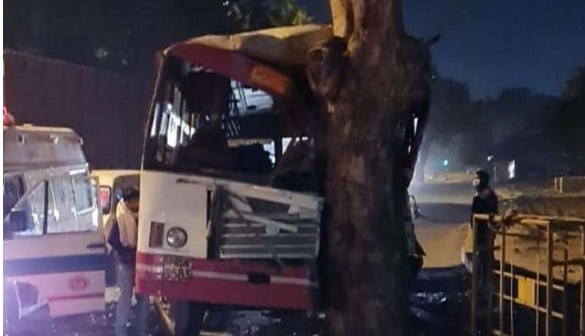20 injured as UP roadways bus collides with tree in Delhi’s New Friends Colony