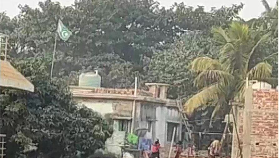Pakistani flag hoisted in Bihar's Madhubani on R-Day; police assure action