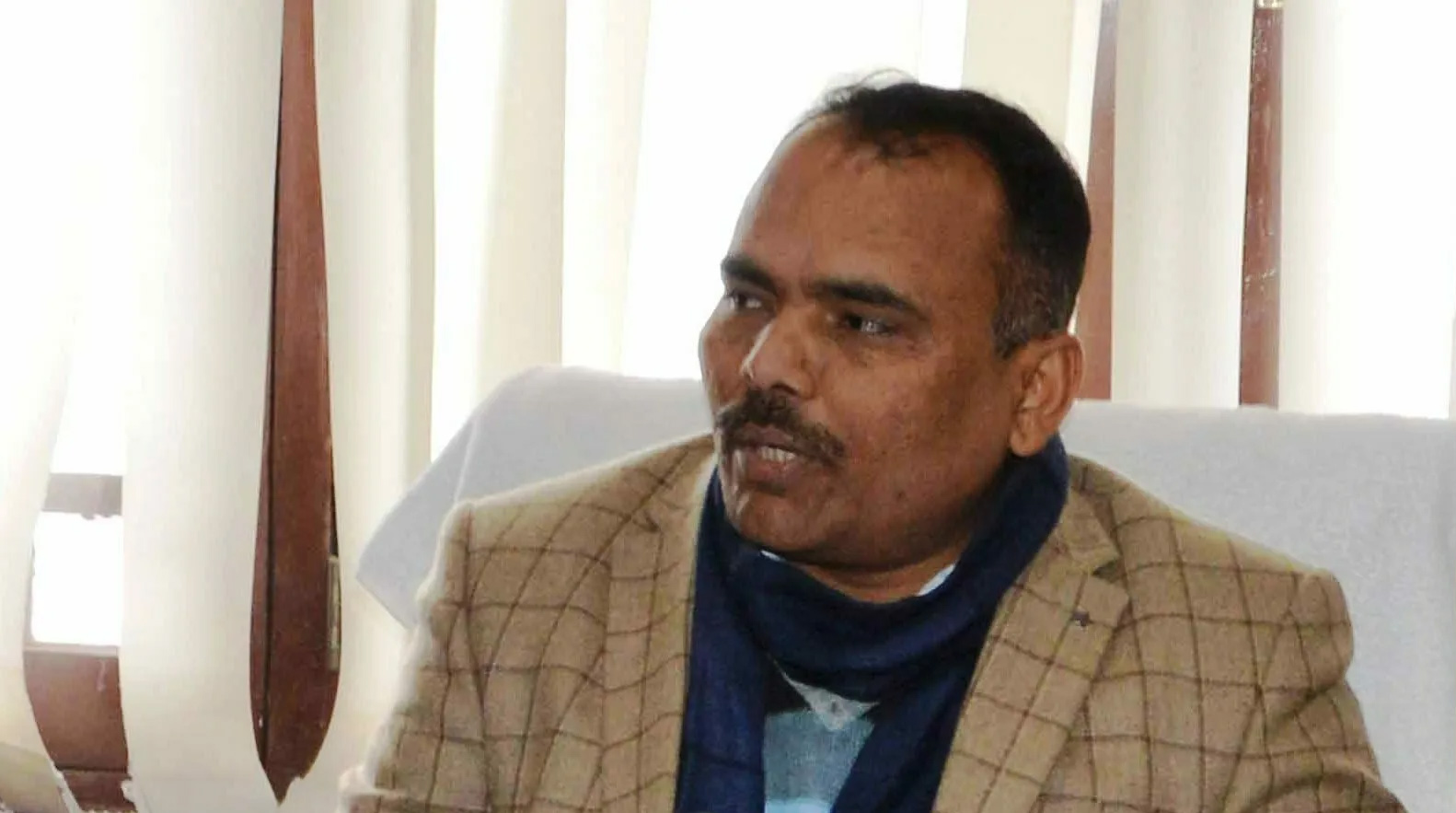 Set Target of 100 % Saturation of All Individual Beneficiary Schemes: Div Com Kashmir to officers