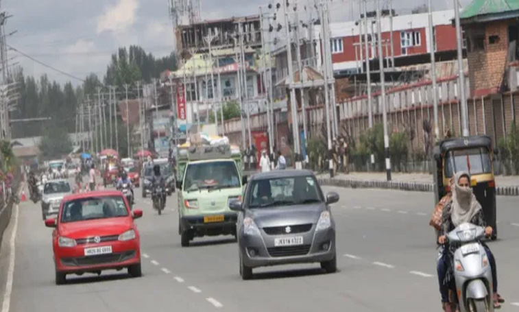 High Court Quashed the order of RTO Kashmir mandating Vehicle re-registration of Non JK Vehicles.