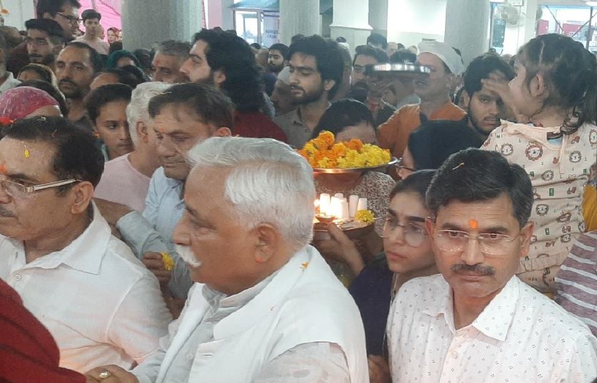 KPs strong sense of culture, spirit of as similation is inspiring : Sadhotra