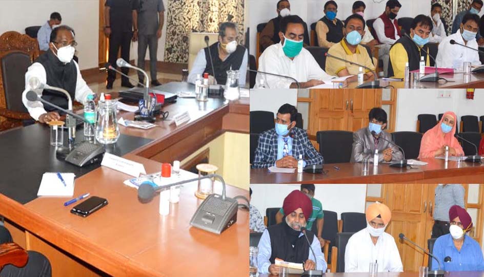 Lt Governor continues Public Outreach Programme, visits Anantnag