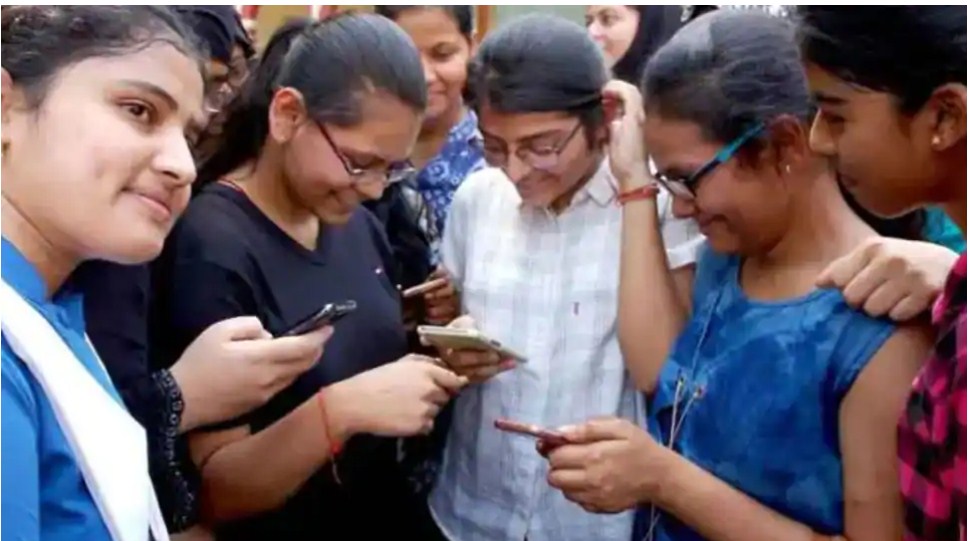 SC dismisses plea seeking postponement of National Eligibility cum Entrance Test and Joint Entrance Examination