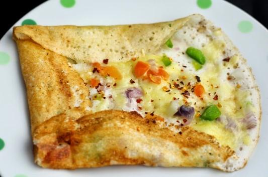 Love all things Cheese? This instant chilli cheese Dosa will be your new favourite